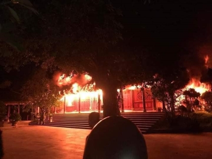 Xót xa hiện trường cháy chùa Thuyền Lâm ở Huế, tượng Phật và nhiều đồ đạc bị thiêu rụi